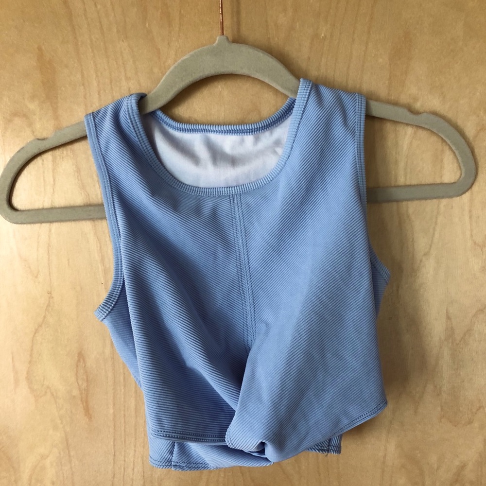 Onzie Crop Top- never worn!